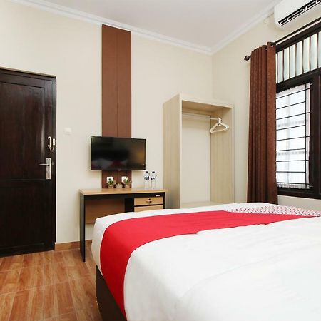 Oyo 572 Omah Gedongkuning Syariah Homestay Jogyakarta Zewnętrze zdjęcie
