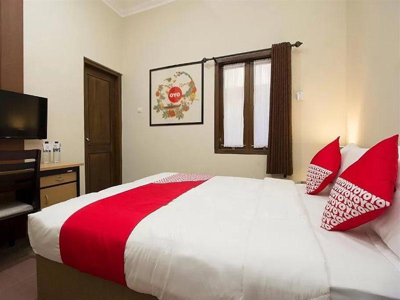 Oyo 572 Omah Gedongkuning Syariah Homestay Jogyakarta Zewnętrze zdjęcie