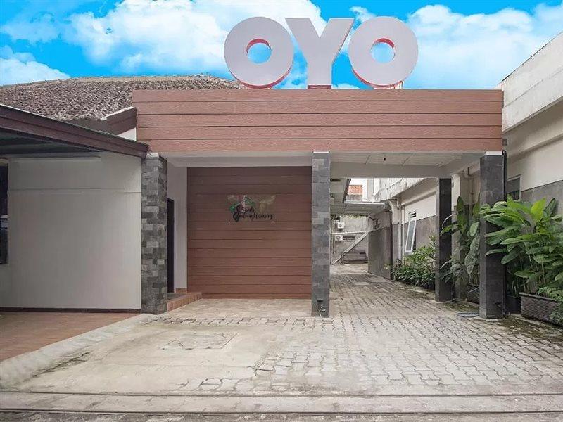 Oyo 572 Omah Gedongkuning Syariah Homestay Jogyakarta Zewnętrze zdjęcie